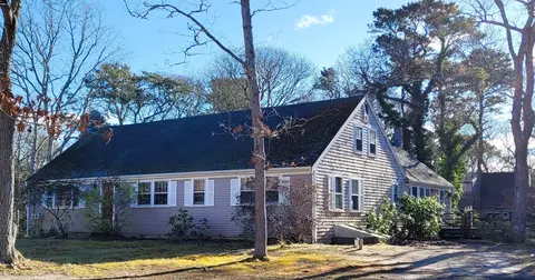 15 Lighthouse Ln, Eastham, MA 02642 photo 1