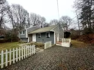 16 Briggs Ave, Bourne, MA 02532 photo 1