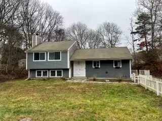16 Briggs Ave, Bourne, MA 02532 photo 2
