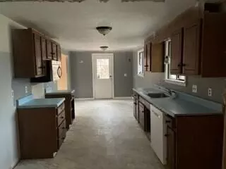 16 Briggs Ave, Bourne, MA 02532 photo 18