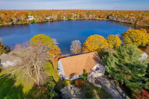 119 Pond View Dr, Centerville, MA 02632 photo 2