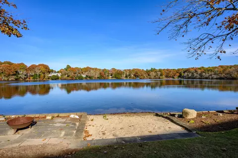 119 Pond View Dr, Centerville, MA 02632 photo 4