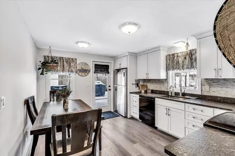 40 Briar Patch Ln, Mashpee, MA 02649 photo 6