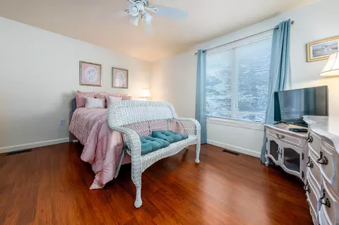 5 Beacon Ct, Mashpee, MA 02649 photo 15