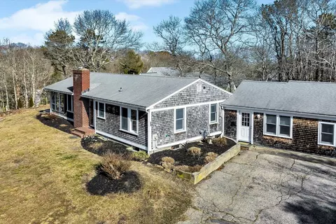 Exterior - 62 Baldwin Rd, Dennis, MA 02638 photo 2 of 12