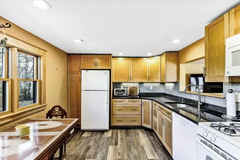 Kitchen - 62 Baldwin Rd, Dennis, MA 02638 photo 3 of 8