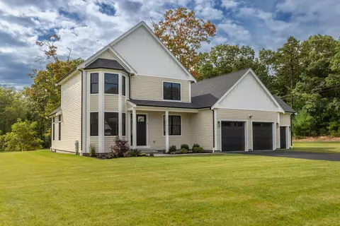 5 Casper Cir, Mashpee, MA 02649 photo 2