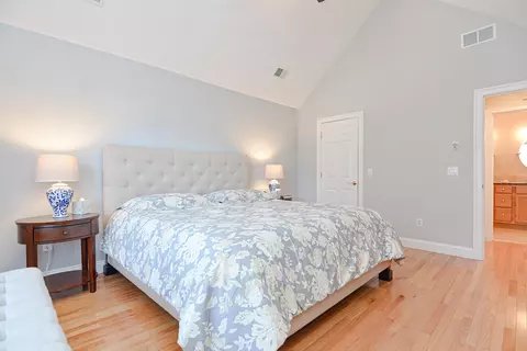 Bedroom - 77 Gold Leaf Ln, Mashpee, MA 02649 photo 4 of 4