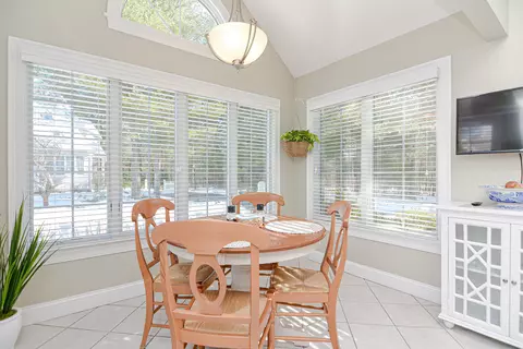 Dining - 77 Gold Leaf Ln, Mashpee, MA 02649 photo 4 of 4