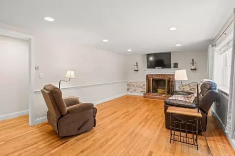 Living - 156 Sheaffer Rd, Centerville, MA 02632 photo 1 of 3