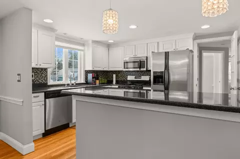 Kitchen - 156 Sheaffer Rd, Centerville, MA 02632 photo 3 of 4