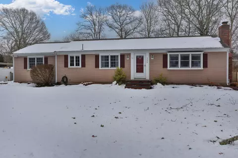 Exterior - 156 Sheaffer Rd, Centerville, MA 02632 photo 6 of 6