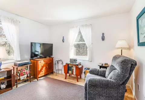 53 Forest Dr, Mashpee, MA 02649 photo 10