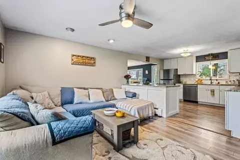 75 Barbara Rd, Raynham, MA 02767 photo 8