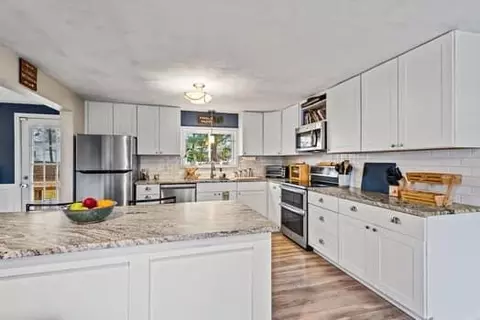 75 Barbara Rd, Raynham, MA 02767 photo 5