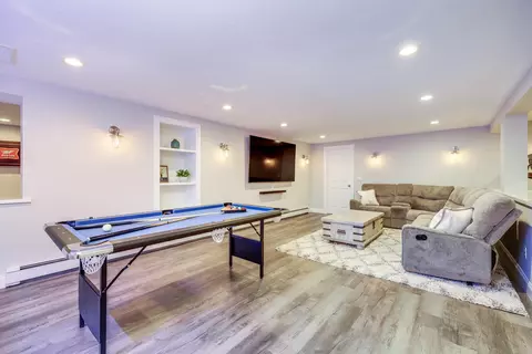 Living - 12 Penelope Rd, Bourne, MA 02532 photo 5 of 7