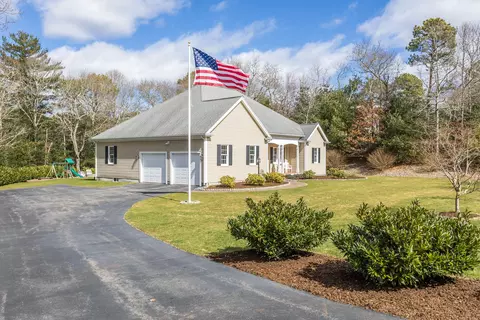 Exterior - 12 Penelope Rd, Bourne, MA 02532 photo 11 of 12