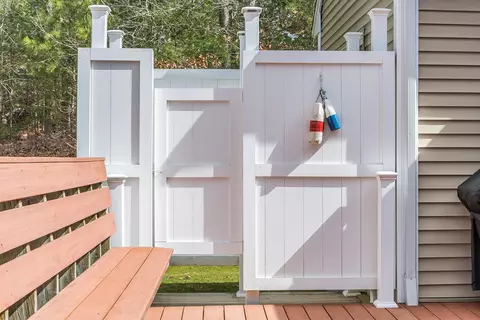 Exterior - 12 Penelope Rd, Bourne, MA 02532 photo 5 of 12