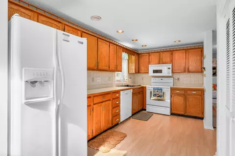 99 Longview Dr, Centerville, MA 02632 photo 9