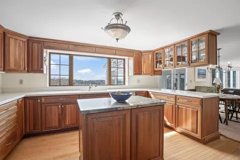 Kitchen - 65 Geranium Dr, Chatham, MA 02633 photo 2 of 3