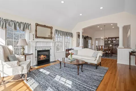 Living - 65 Geranium Dr, Chatham, MA 02633 photo 5 of 6