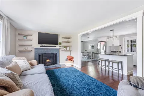 299 Cotuit Rd, Mashpee, MA 02649 photo 4