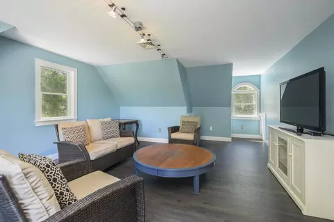 Living - 2 Daffodil Ln, West Barnstable, MA 02668 photo 7 of 8