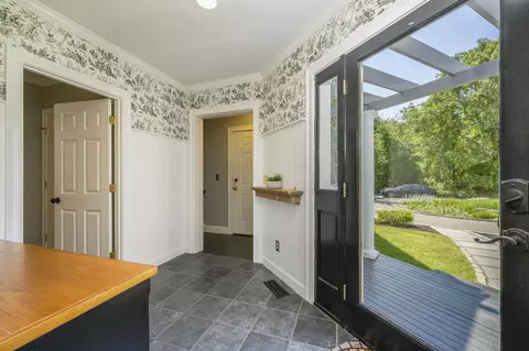 Entry Way - 2 Daffodil Ln, West Barnstable, MA 02668 photo 5 of 5