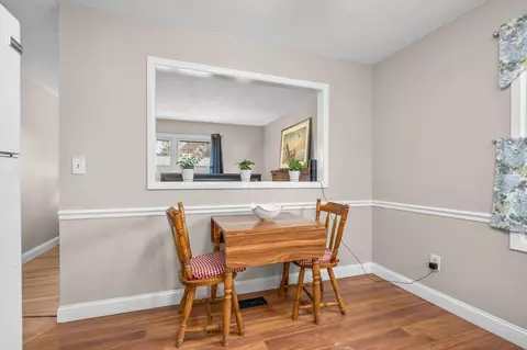 Dining - 34 Bee Ln, Centerville, MA 02632 photo 1 of 2