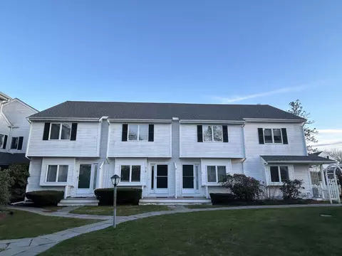 Exterior - 48 Camp St #9, Hyannis, MA 02601 photo 1 of 8