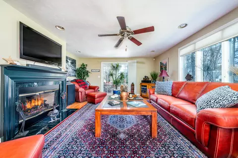 Living - 14 Executive Dr, Mashpee, MA 02649 photo 2 of 3