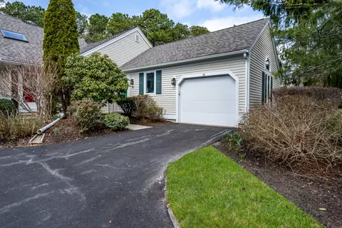 Exterior - 14 Executive Dr, Mashpee, MA 02649 photo 1 of 10
