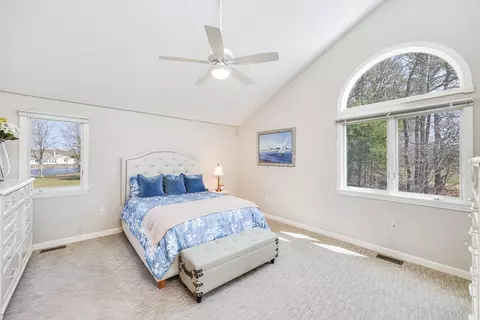 Bedroom - 5 Ironwood Path, Mashpee, MA 02649 photo 2 of 6
