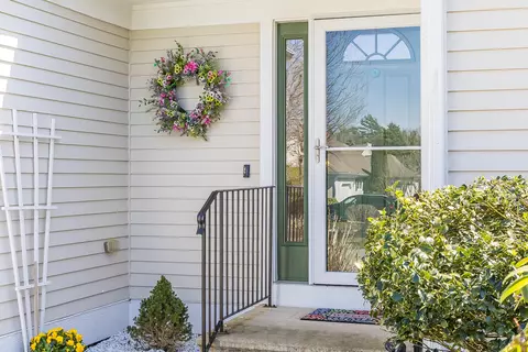 Entry Way - 5 Ironwood Path, Mashpee, MA 02649 photo 1 of 2