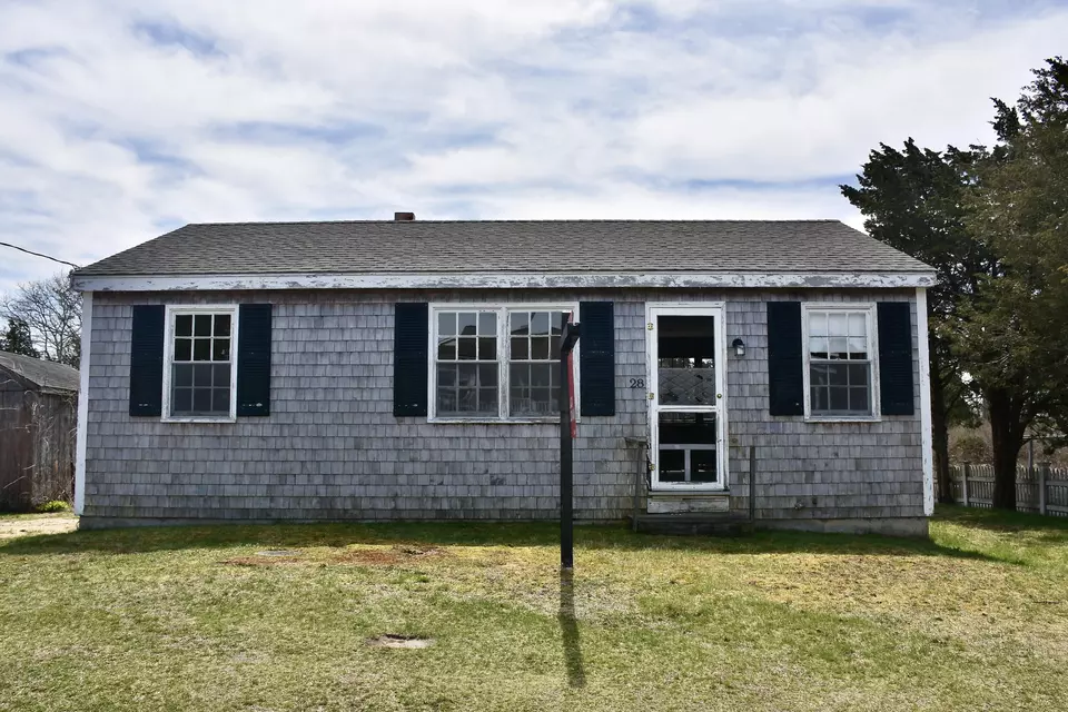 28 Harbor View Rd, Pocasset, MA 02559 15 Photos Movoto
