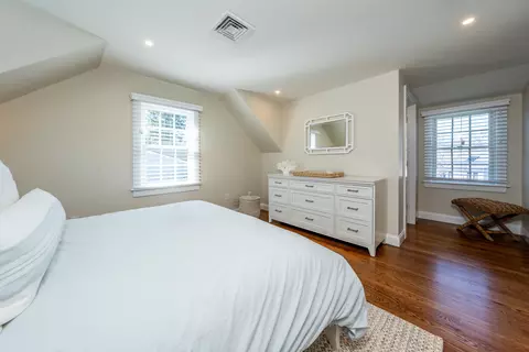 Bedroom - 117 Spice Ln, Osterville, MA 02655 photo 5 of 9