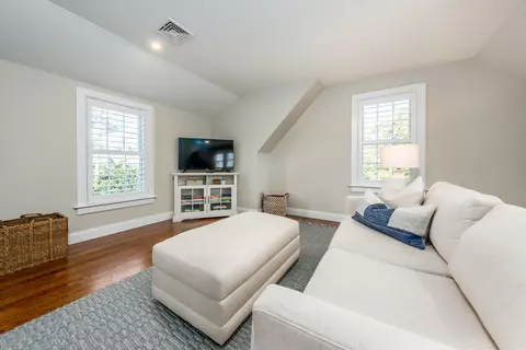 Bedroom - 117 Spice Ln, Osterville, MA 02655 photo 3 of 9
