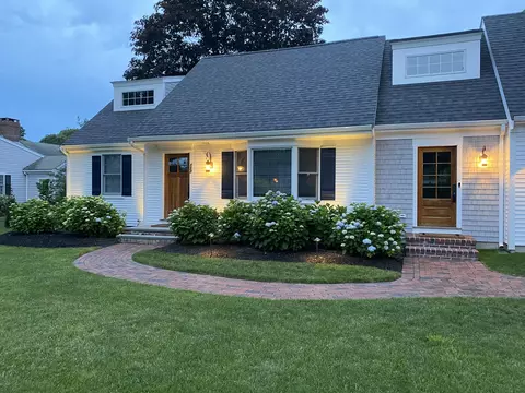Exterior - 117 Spice Ln, Osterville, MA 02655 photo 2 of 8