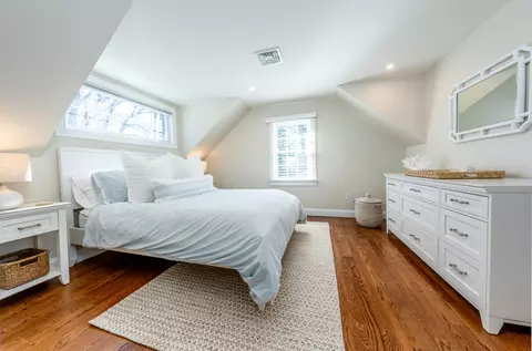 Bedroom - 117 Spice Ln, Osterville, MA 02655 photo 4 of 9