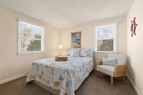 Bedroom - 34 Cappawack Rd, Mashpee, MA 02649 photo 2 of 3