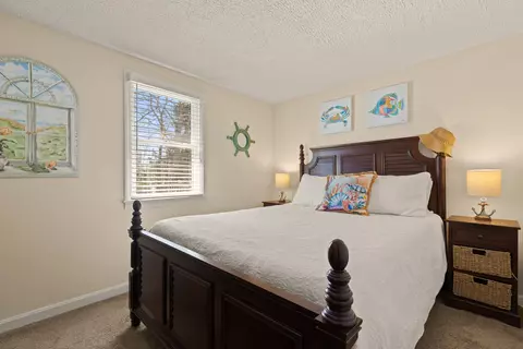 Bedroom - 34 Cappawack Rd, Mashpee, MA 02649 photo 1 of 3