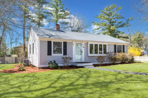 Exterior - 34 Cappawack Rd, Mashpee, MA 02649 photo 2 of 16
