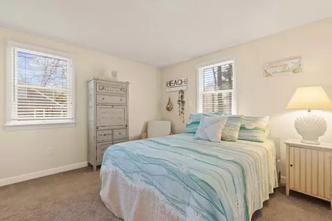 Bedroom - 34 Cappawack Rd, Mashpee, MA 02649 photo 3 of 3