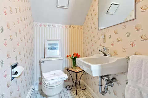 Bath - 89 Screecham Way, Cotuit, MA 02635 photo 6 of 6