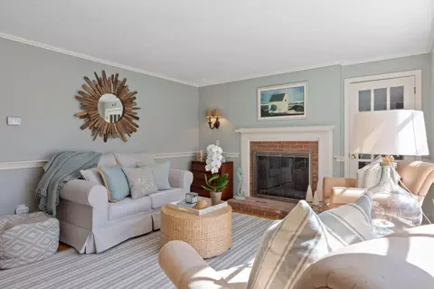 Living - 89 Screecham Way, Cotuit, MA 02635 photo 2 of 7