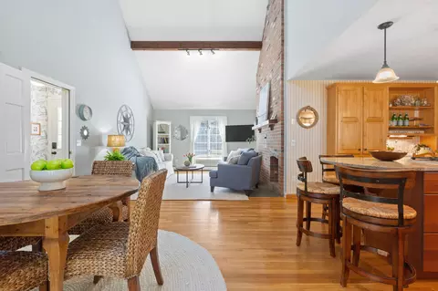 Dining - 89 Screecham Way, Cotuit, MA 02635 photo 2 of 3