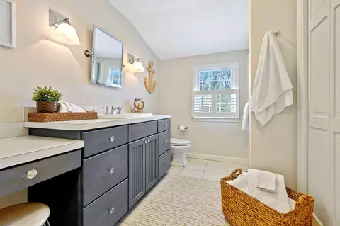 Bath - 89 Screecham Way, Cotuit, MA 02635 photo 3 of 6