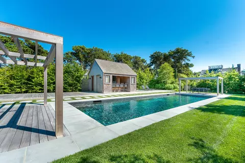 23 Pond View Dr, Nantucket, MA 02554