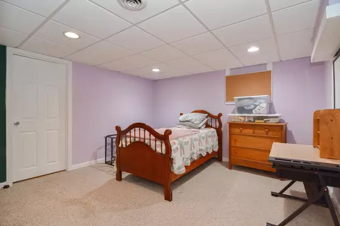 Bedroom - 836 Cotuit Rd, Mashpee, MA 02649 photo 6 of 6
