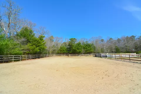 Exterior - 836 Cotuit Rd, Mashpee, MA 02649 photo 15 of 21